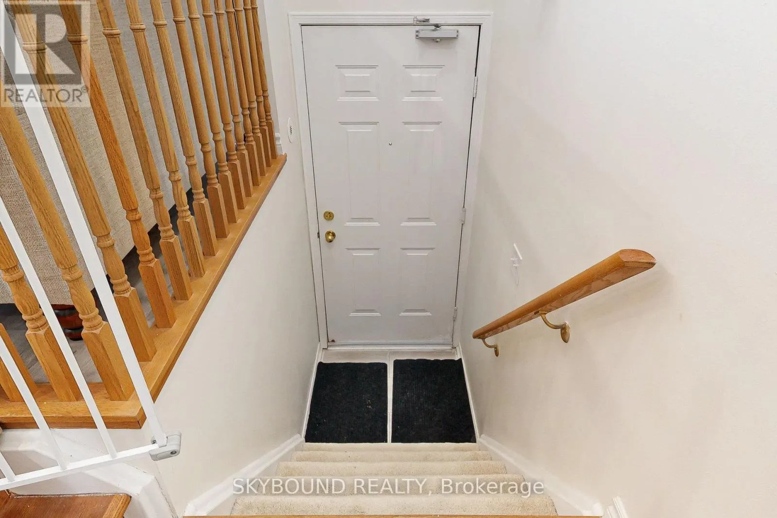 85 - 3088 EGLINTON AVENUE W