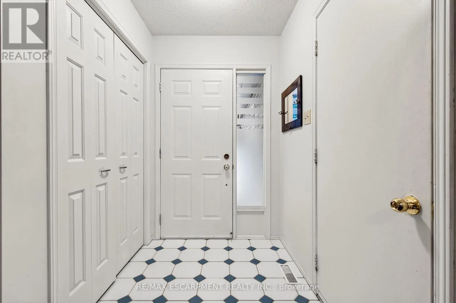506 DEERHURST DRIVE