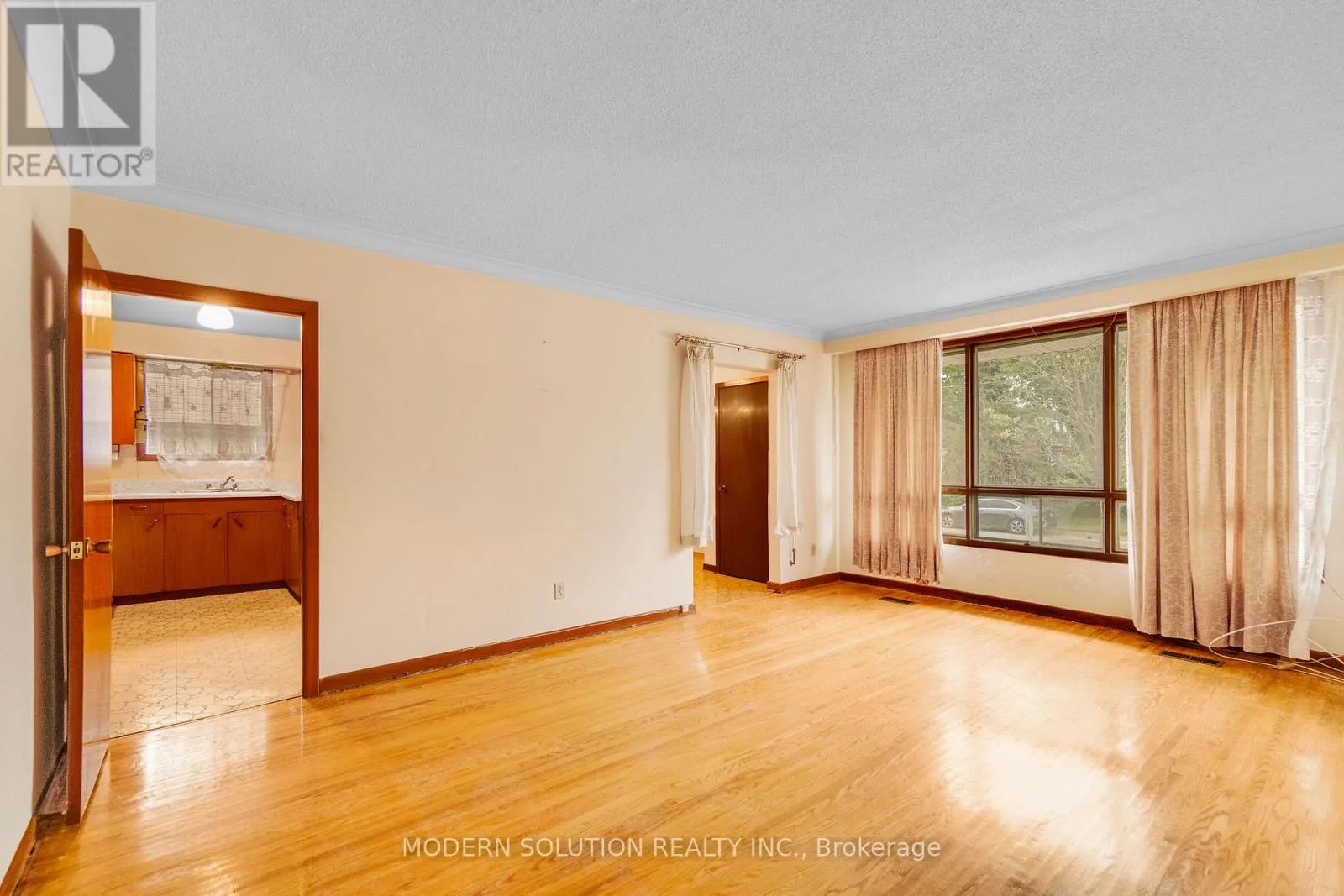 177 EAGLEWOOD BOULEVARD
