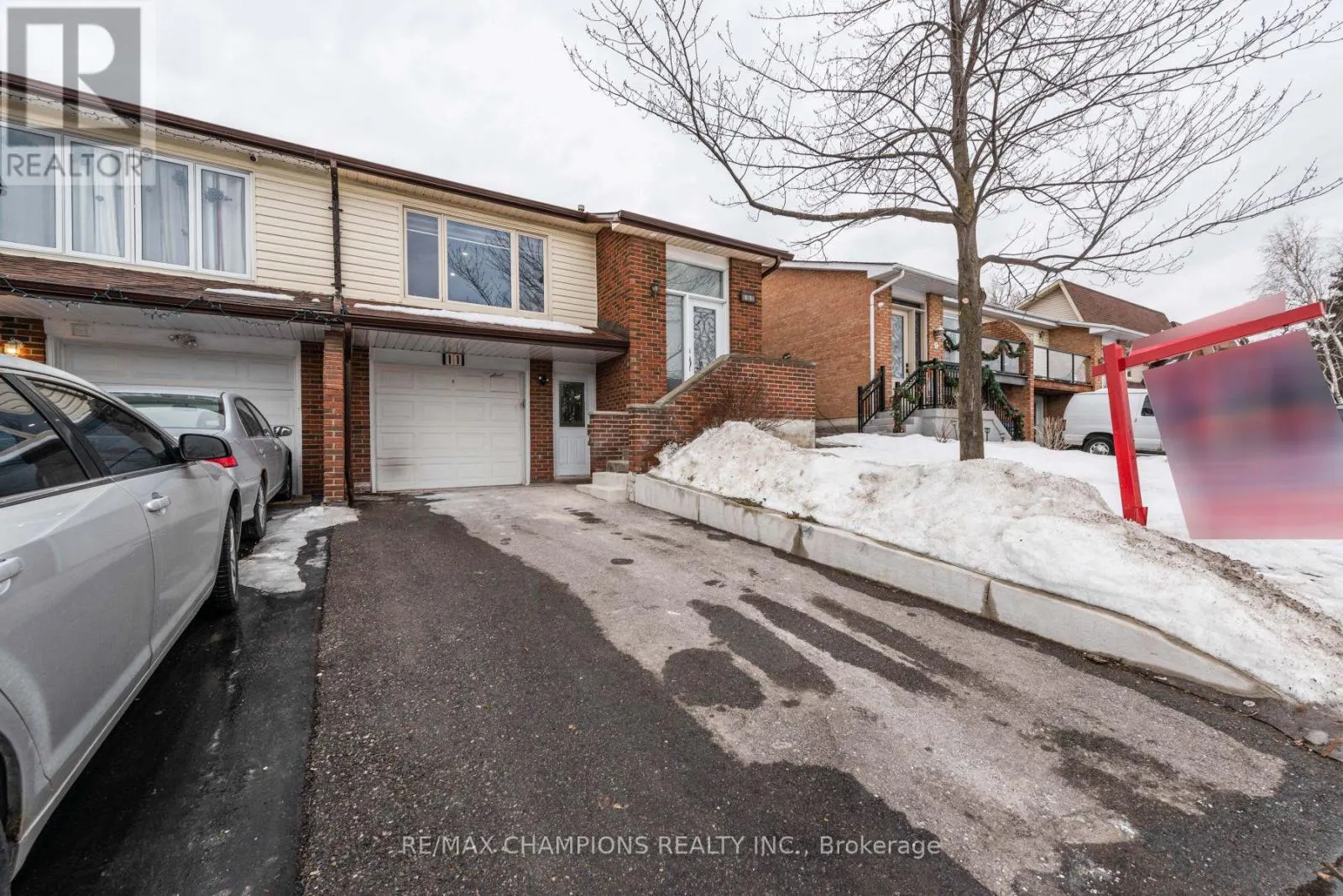 11 CROSSWOOD LANE