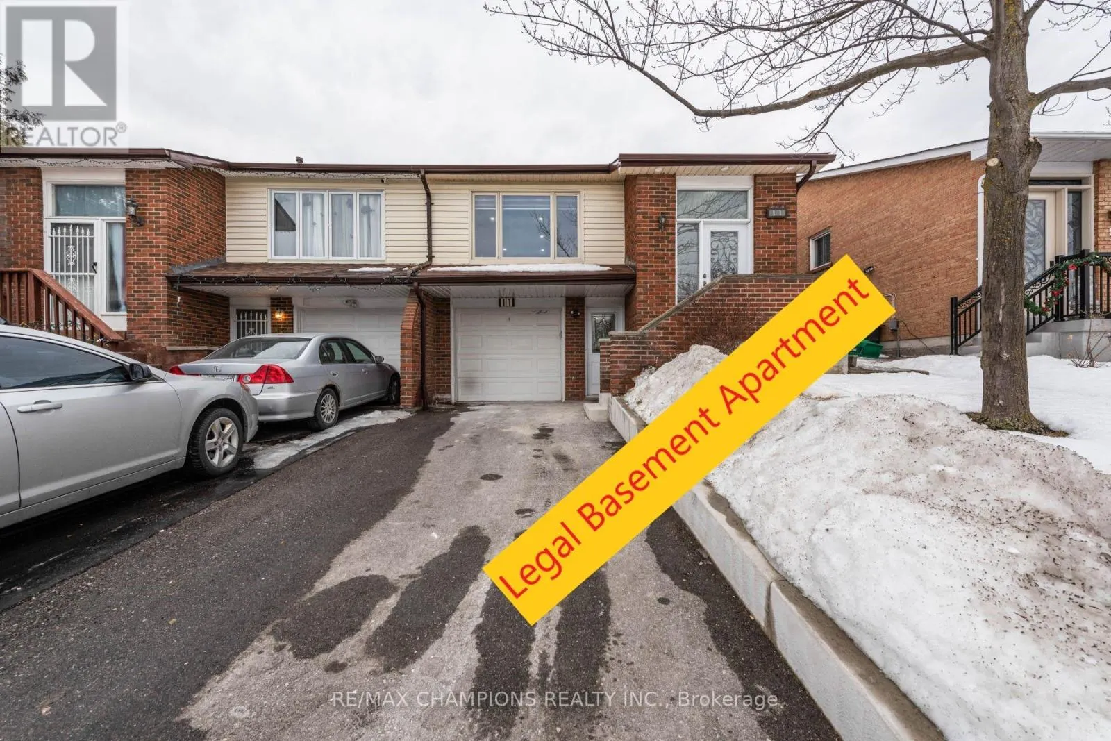 11 CROSSWOOD LANE