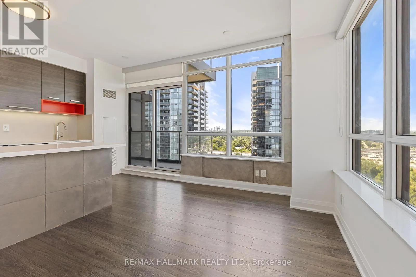 1909 - 36 PARK LAWN ROAD