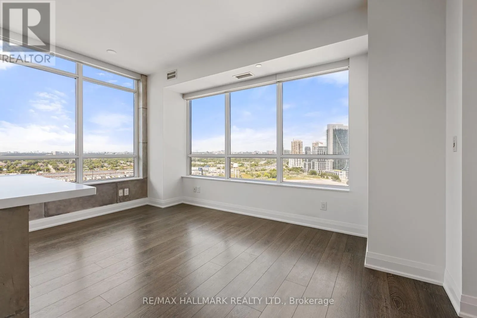 1909 - 36 PARK LAWN ROAD