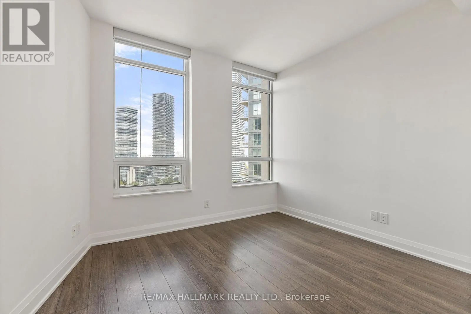 1909 - 36 PARK LAWN ROAD