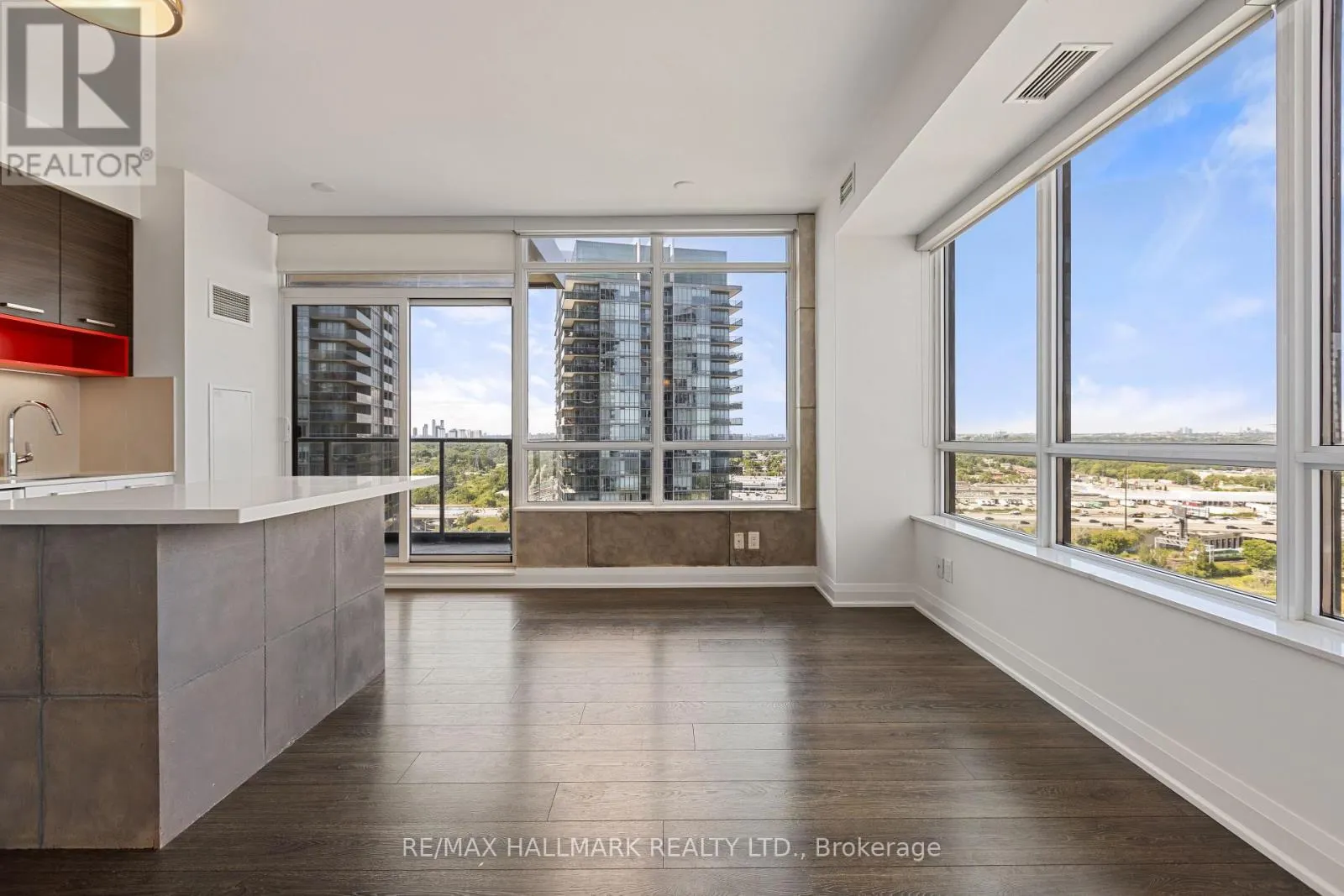 1909 - 36 PARK LAWN ROAD