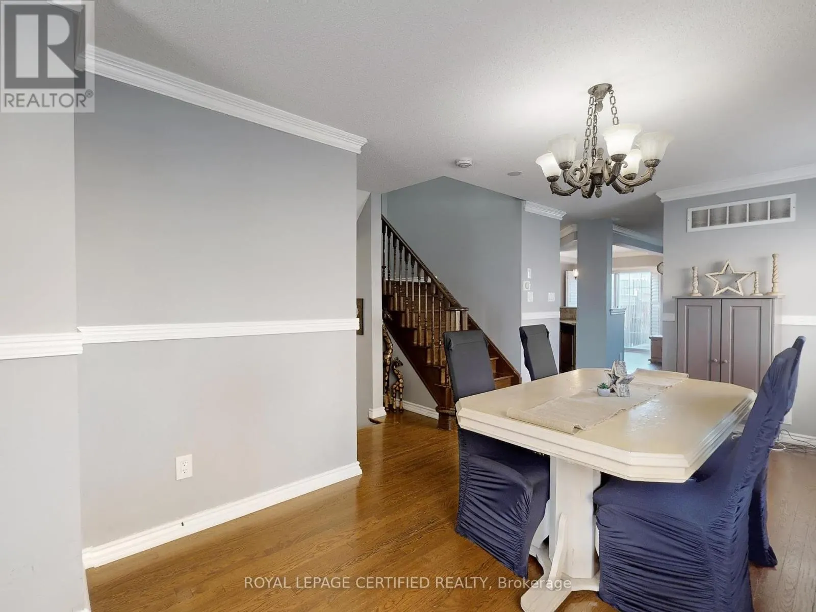 38 LAWREN HARRIS CRESCENT