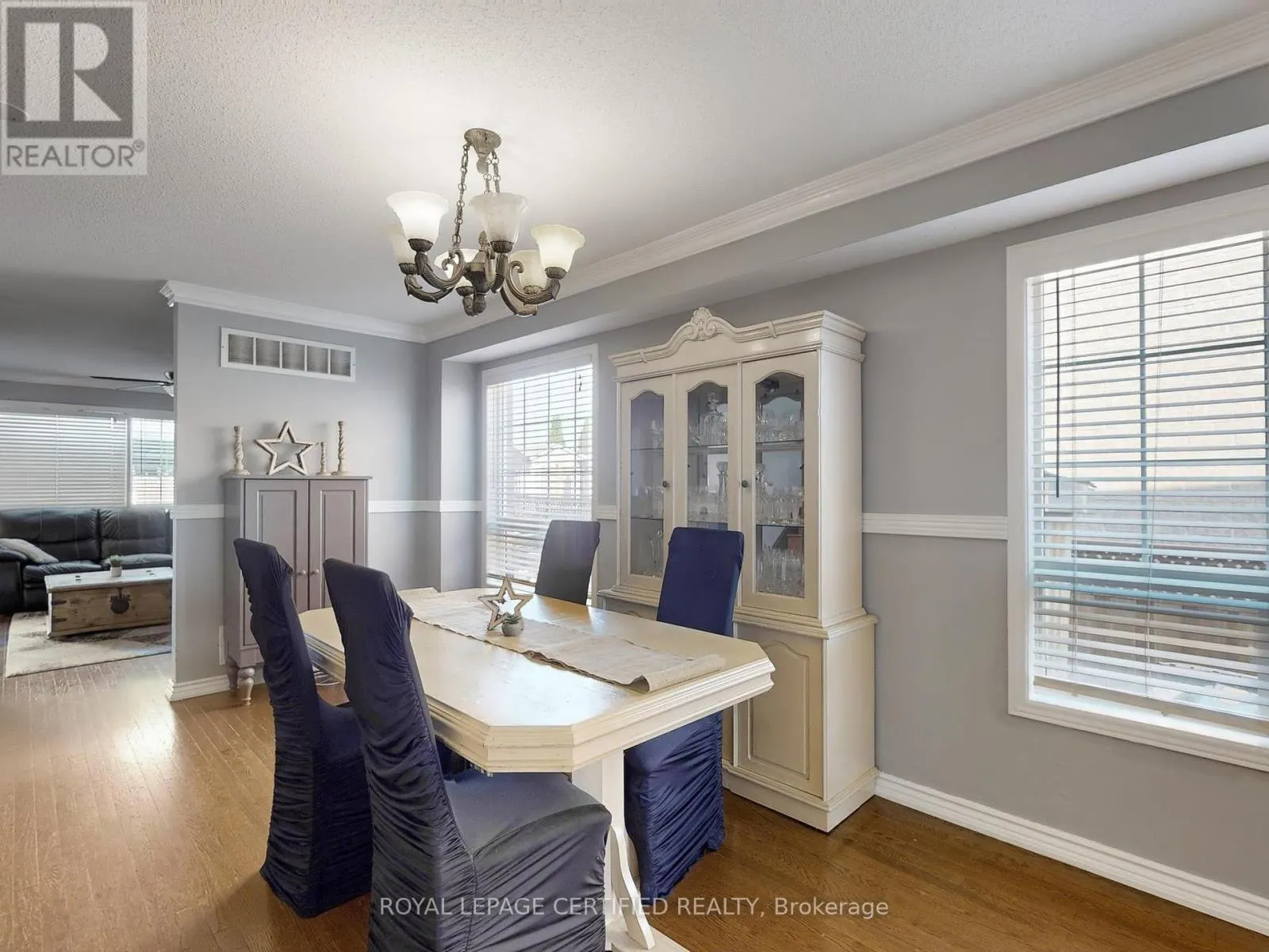 38 LAWREN HARRIS CRESCENT