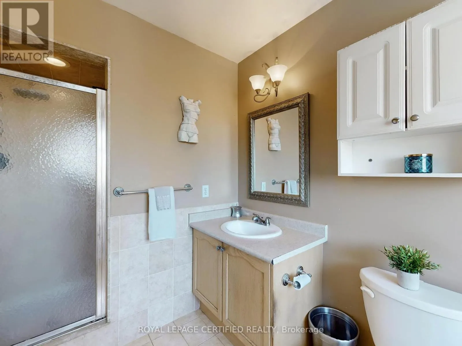 38 LAWREN HARRIS CRESCENT