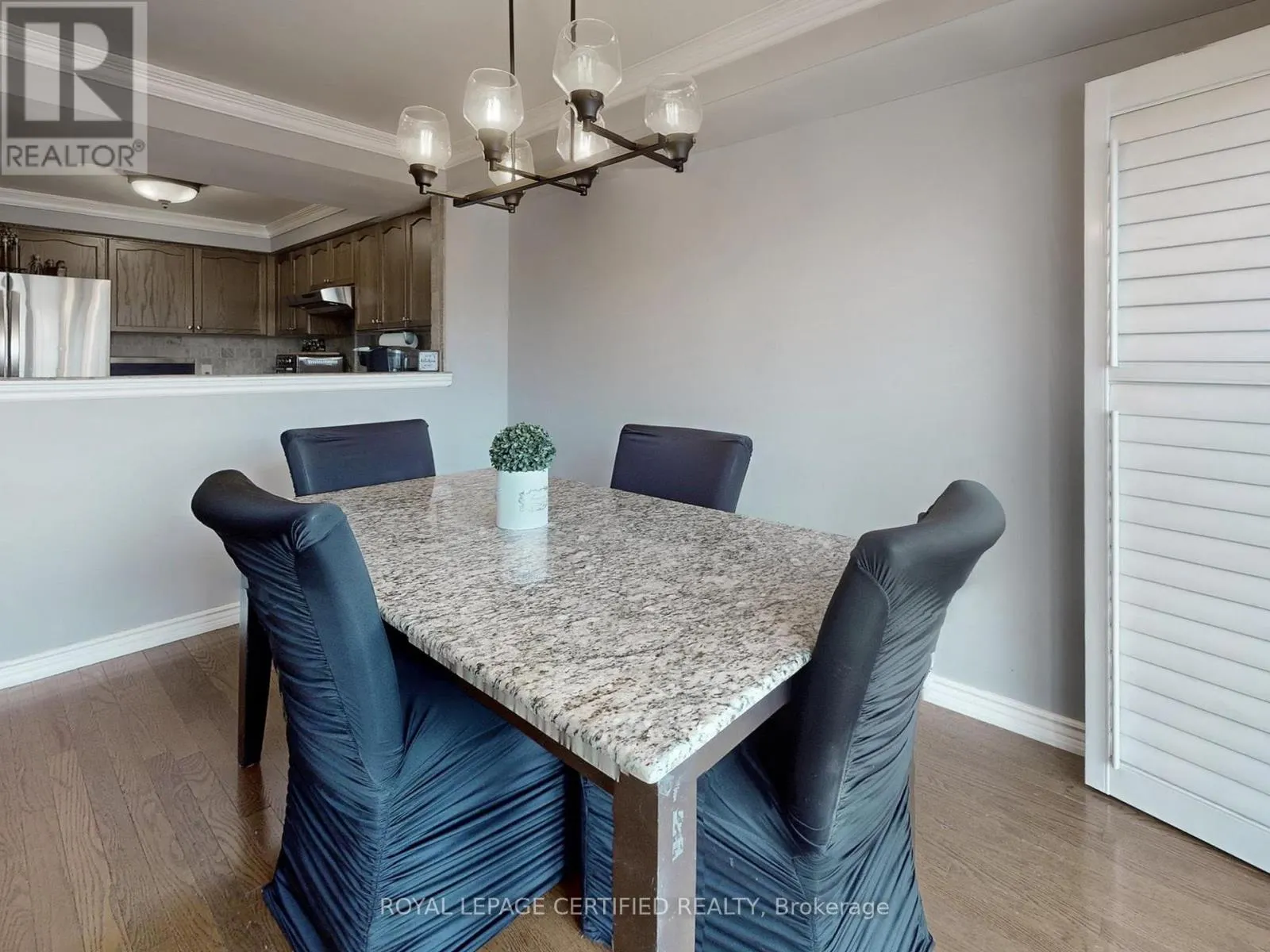38 LAWREN HARRIS CRESCENT