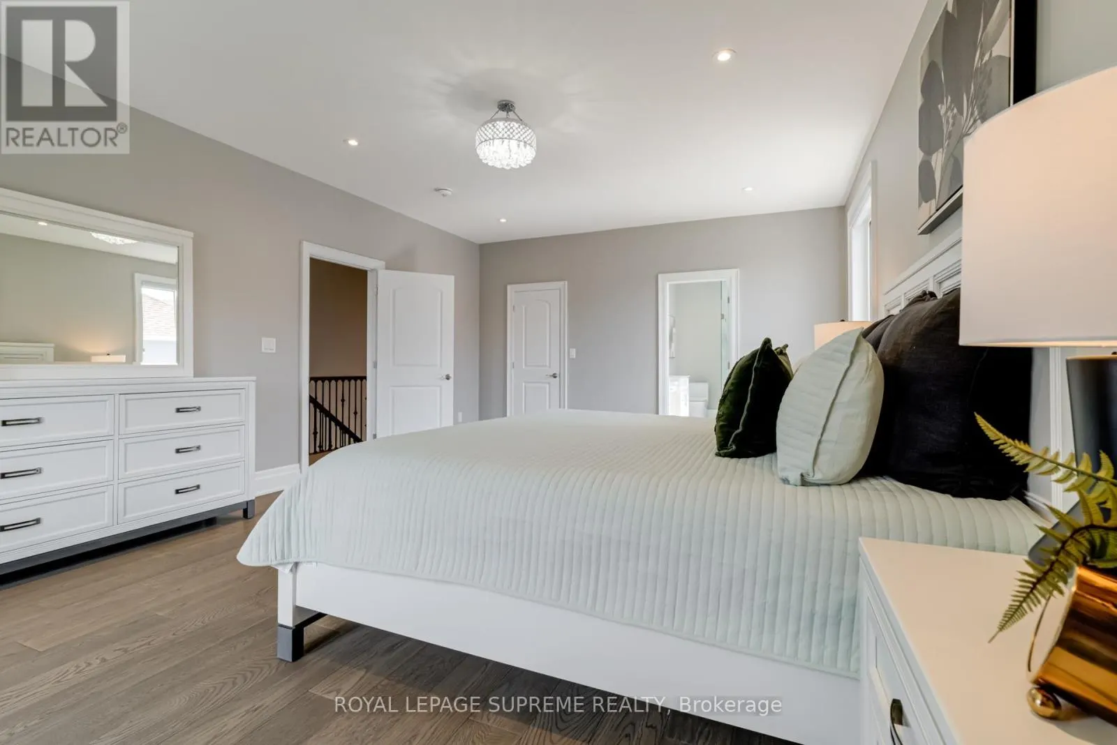 15 PARKCHESTER ROAD