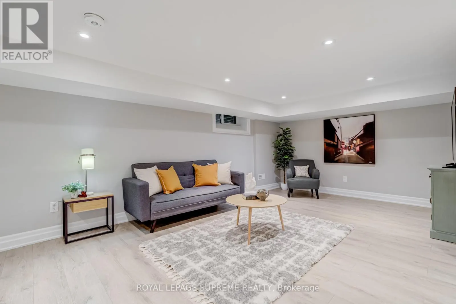 15 PARKCHESTER ROAD