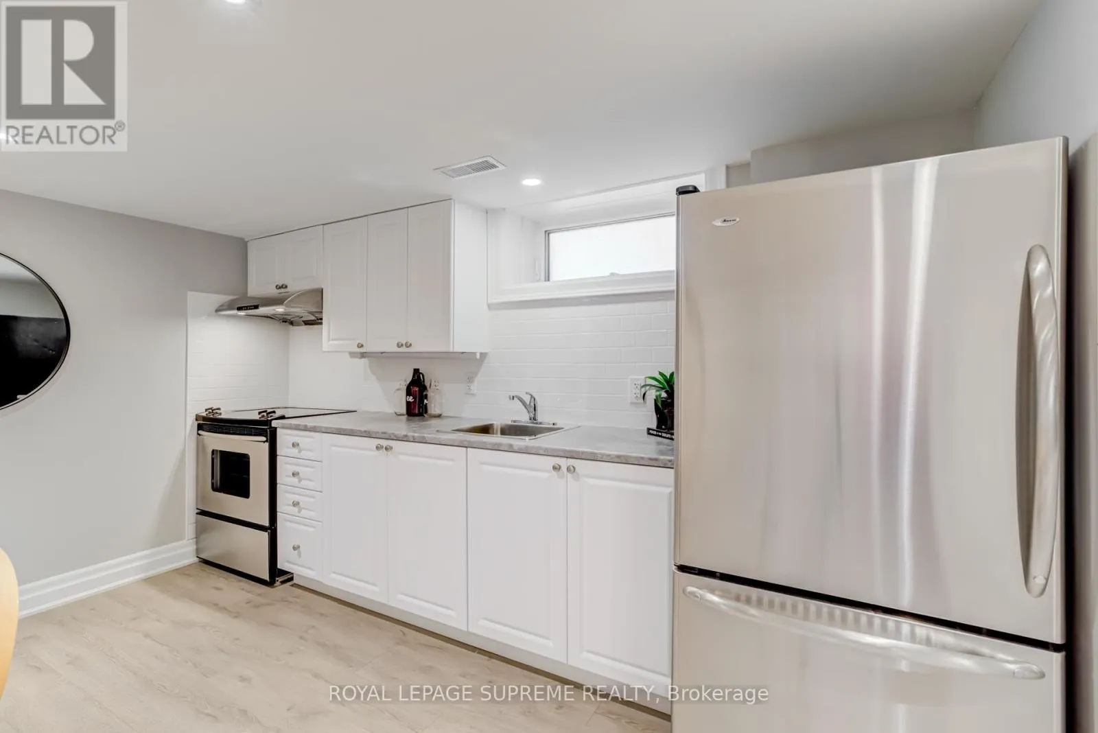15 PARKCHESTER ROAD