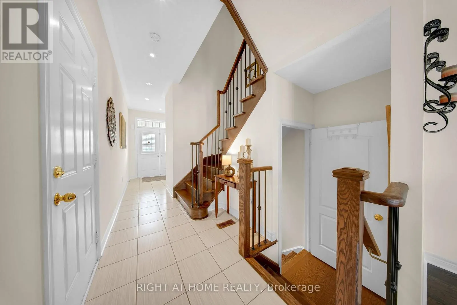 51 LORENZO CIRCLE
