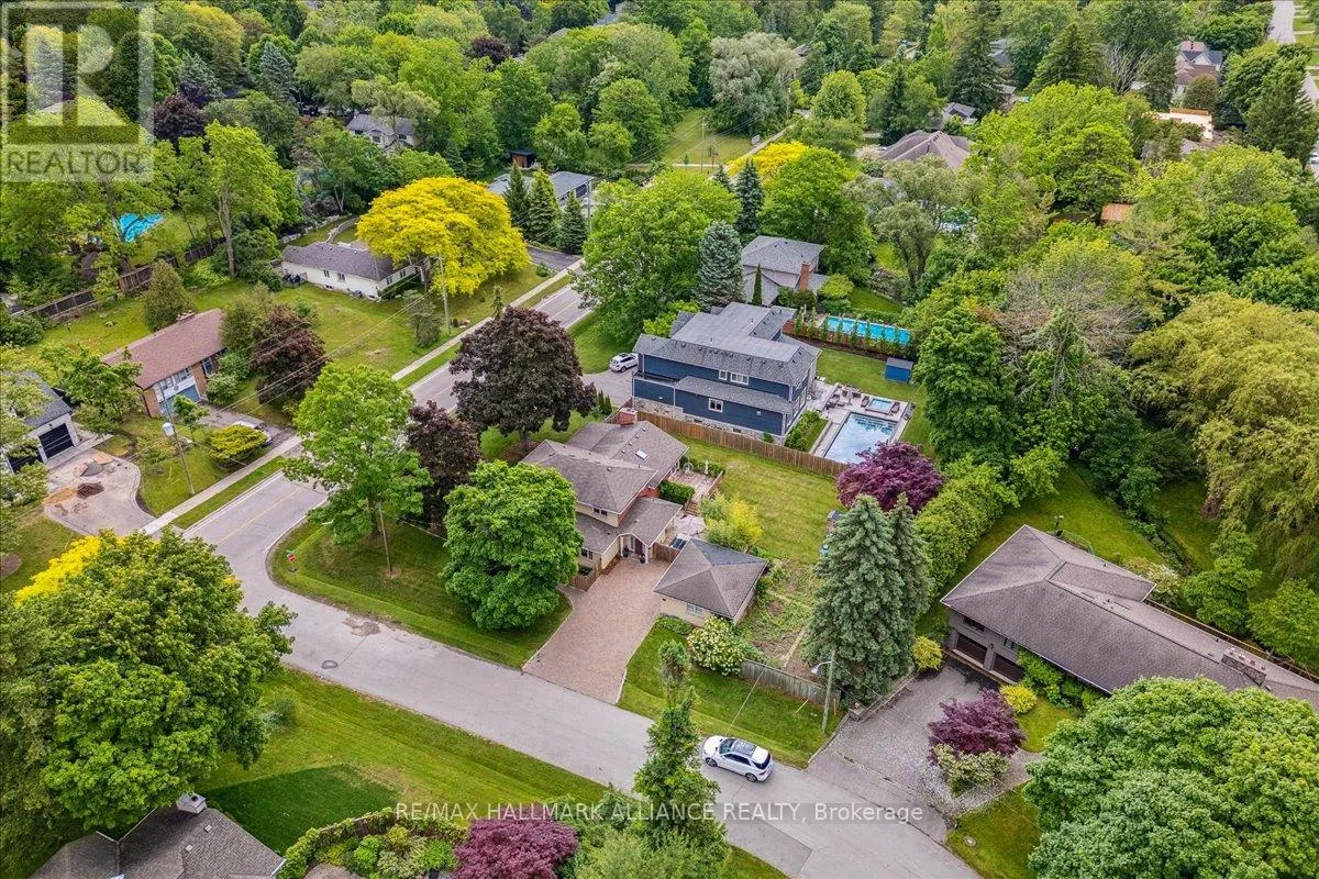 222 ALSCOT CRESCENT