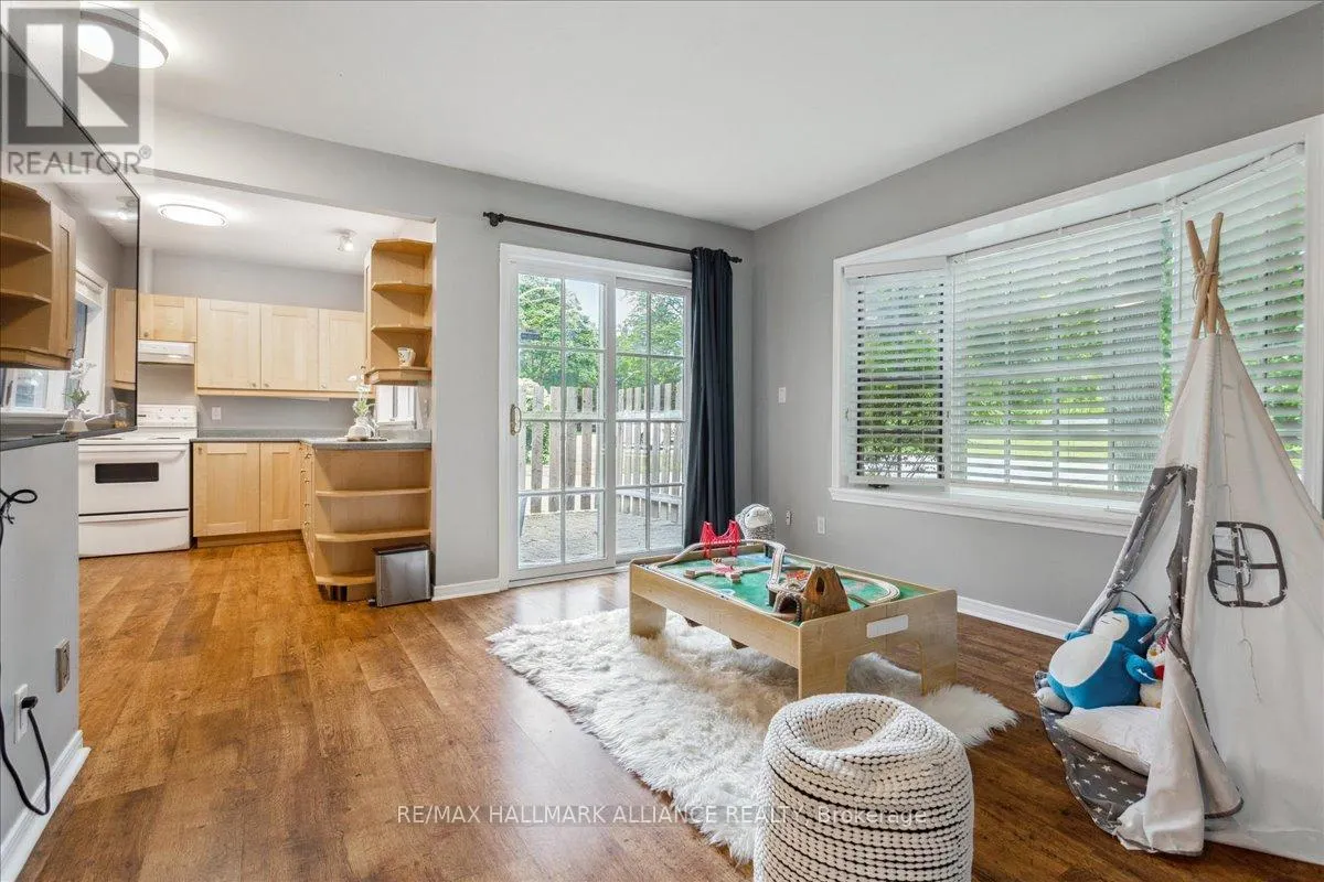 222 ALSCOT CRESCENT