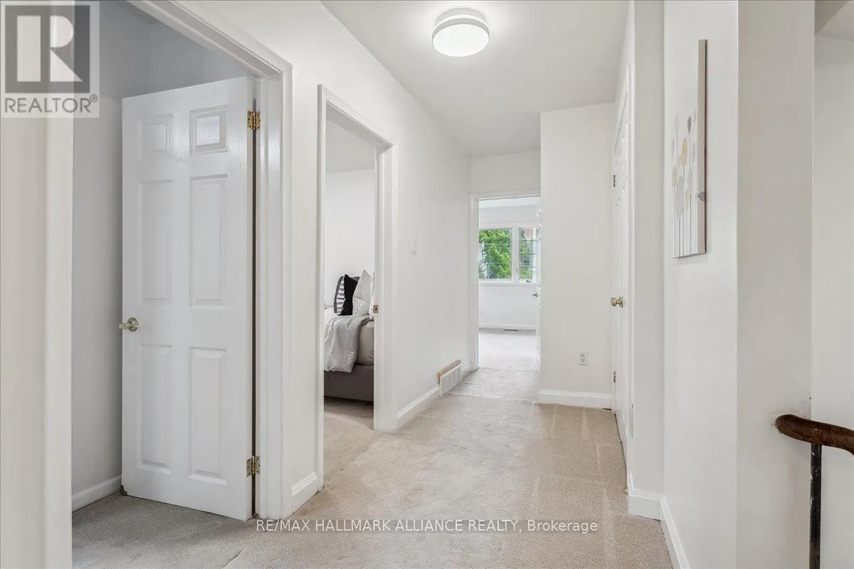 222 ALSCOT CRESCENT