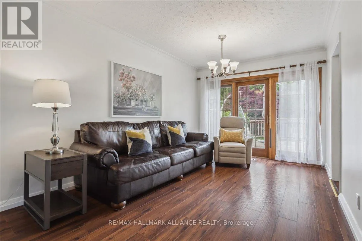 222 ALSCOT CRESCENT