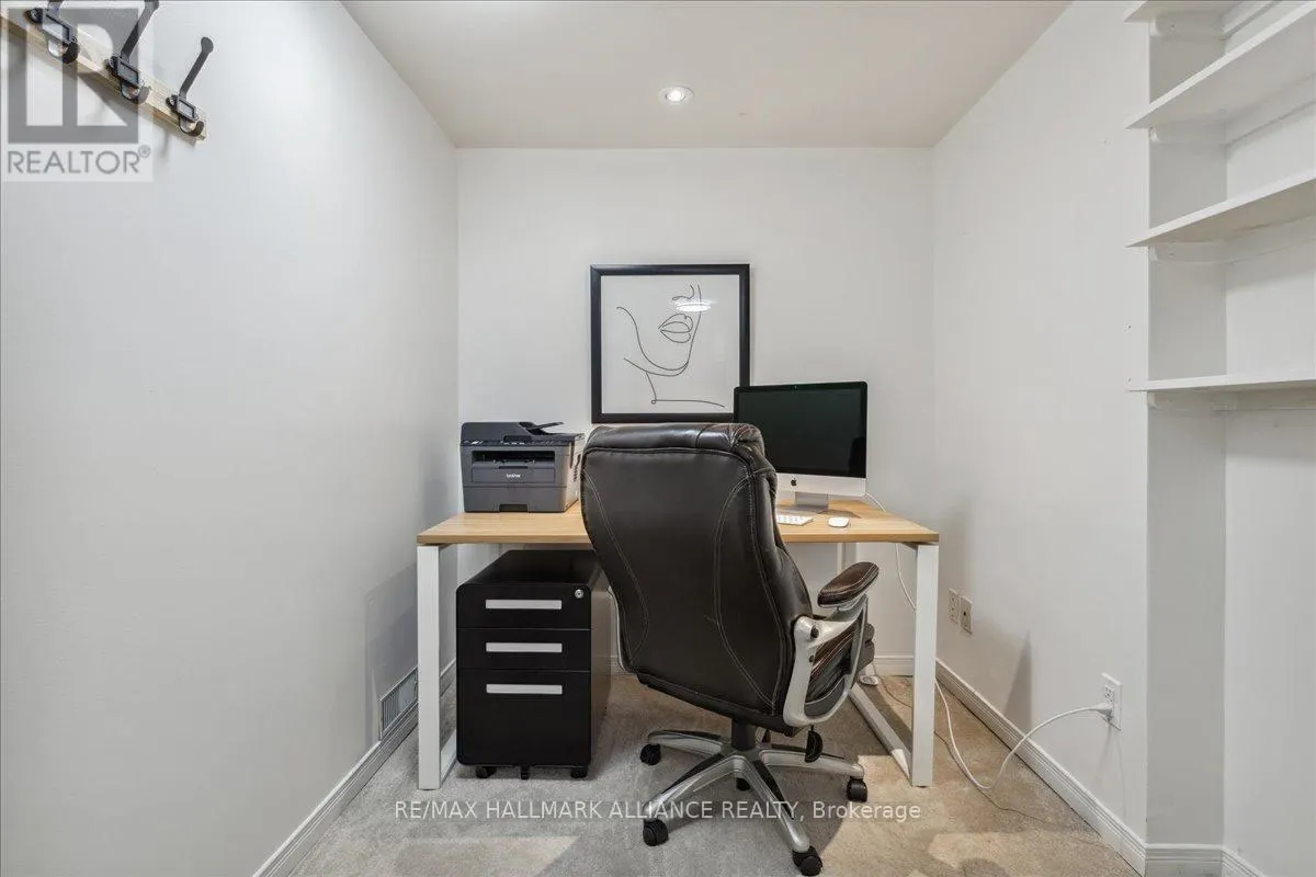 222 ALSCOT CRESCENT