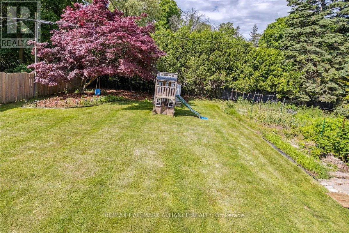 222 ALSCOT CRESCENT