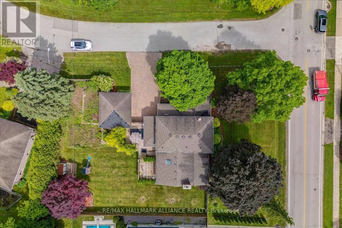 222 ALSCOT CRESCENT