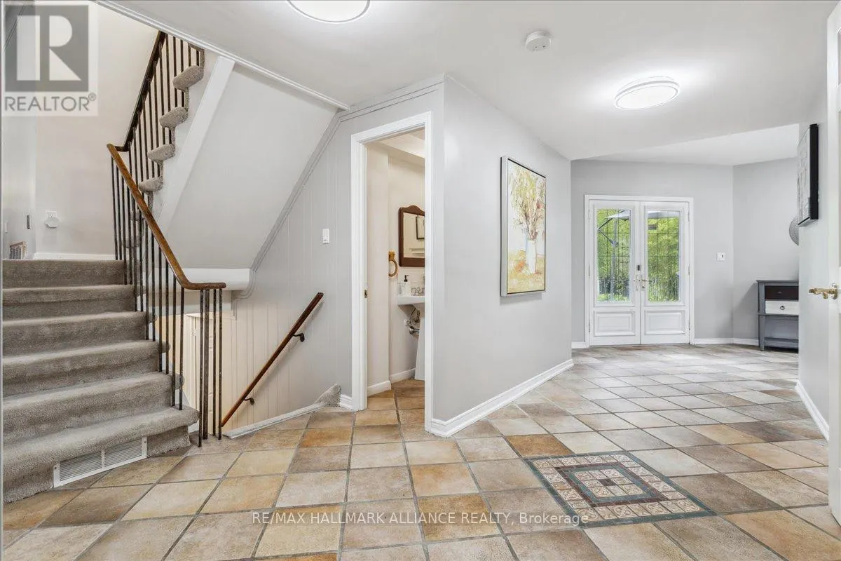 222 ALSCOT CRESCENT