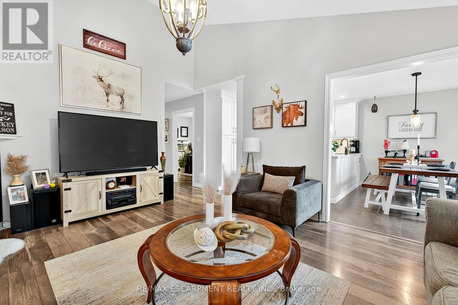 4118 PINCAY OAKS LANE