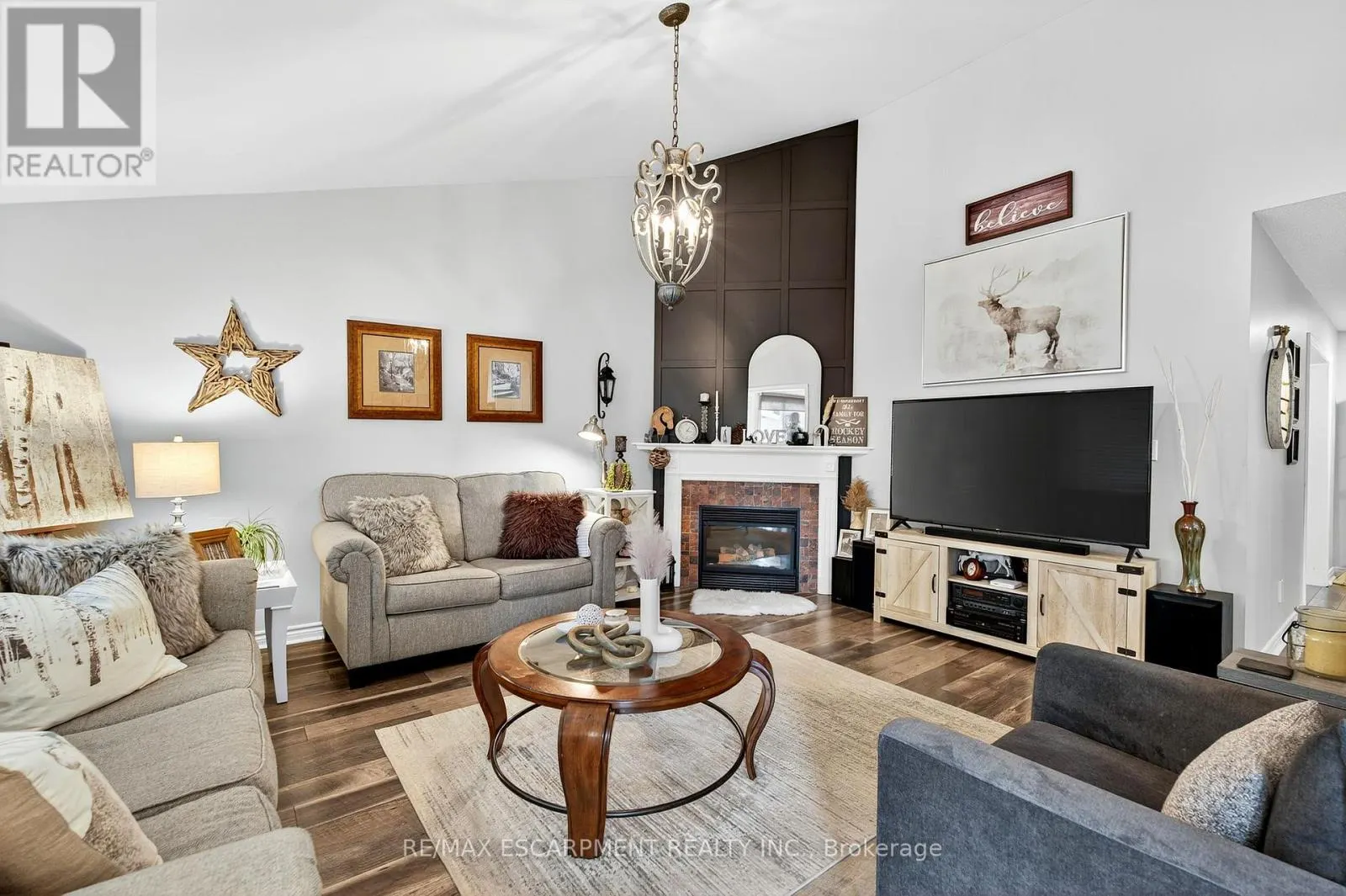 4118 PINCAY OAKS LANE