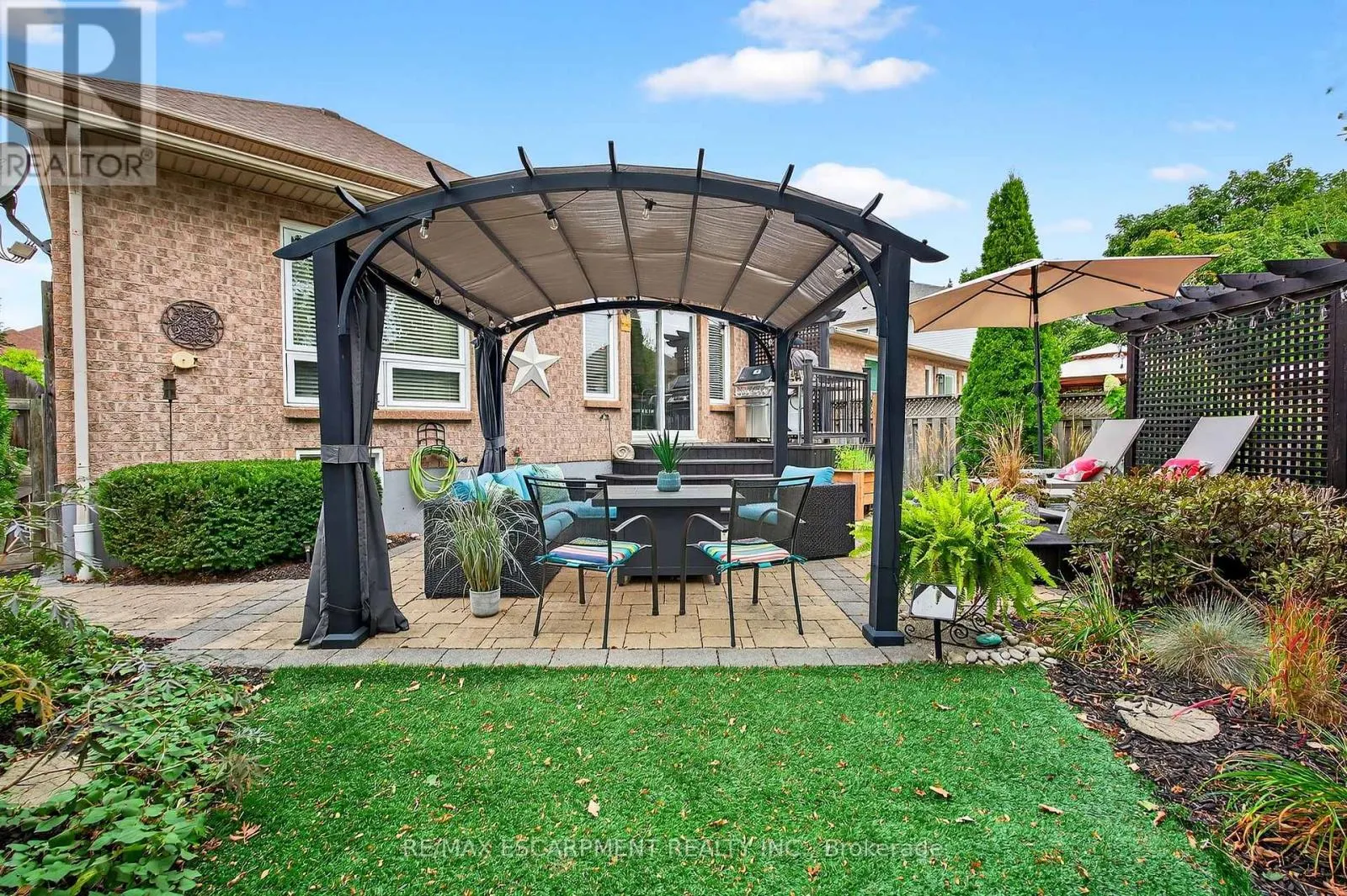 4118 PINCAY OAKS LANE