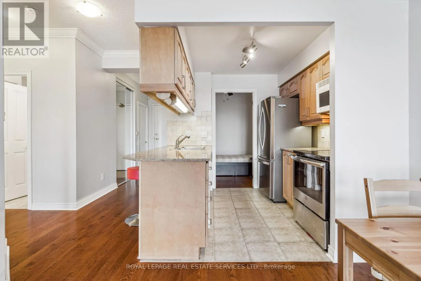 PH2 - 40 OLD MILL ROAD