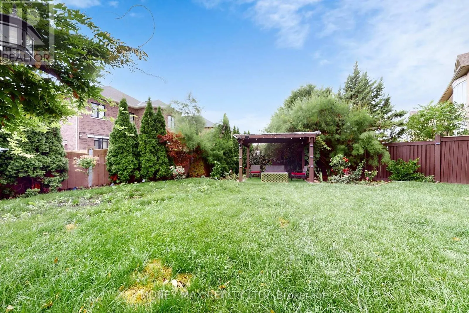 4 PASADENA AVENUE