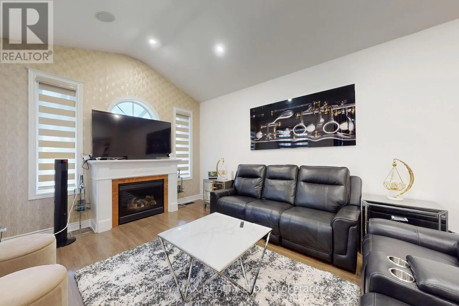 4 PASADENA AVENUE