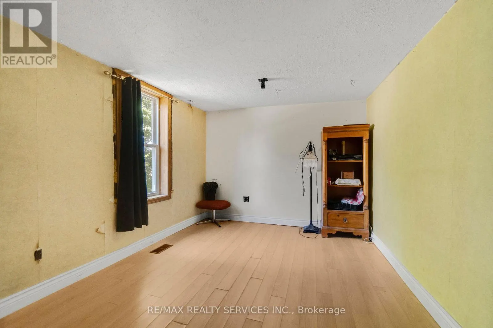 2 PARSONS AVENUE