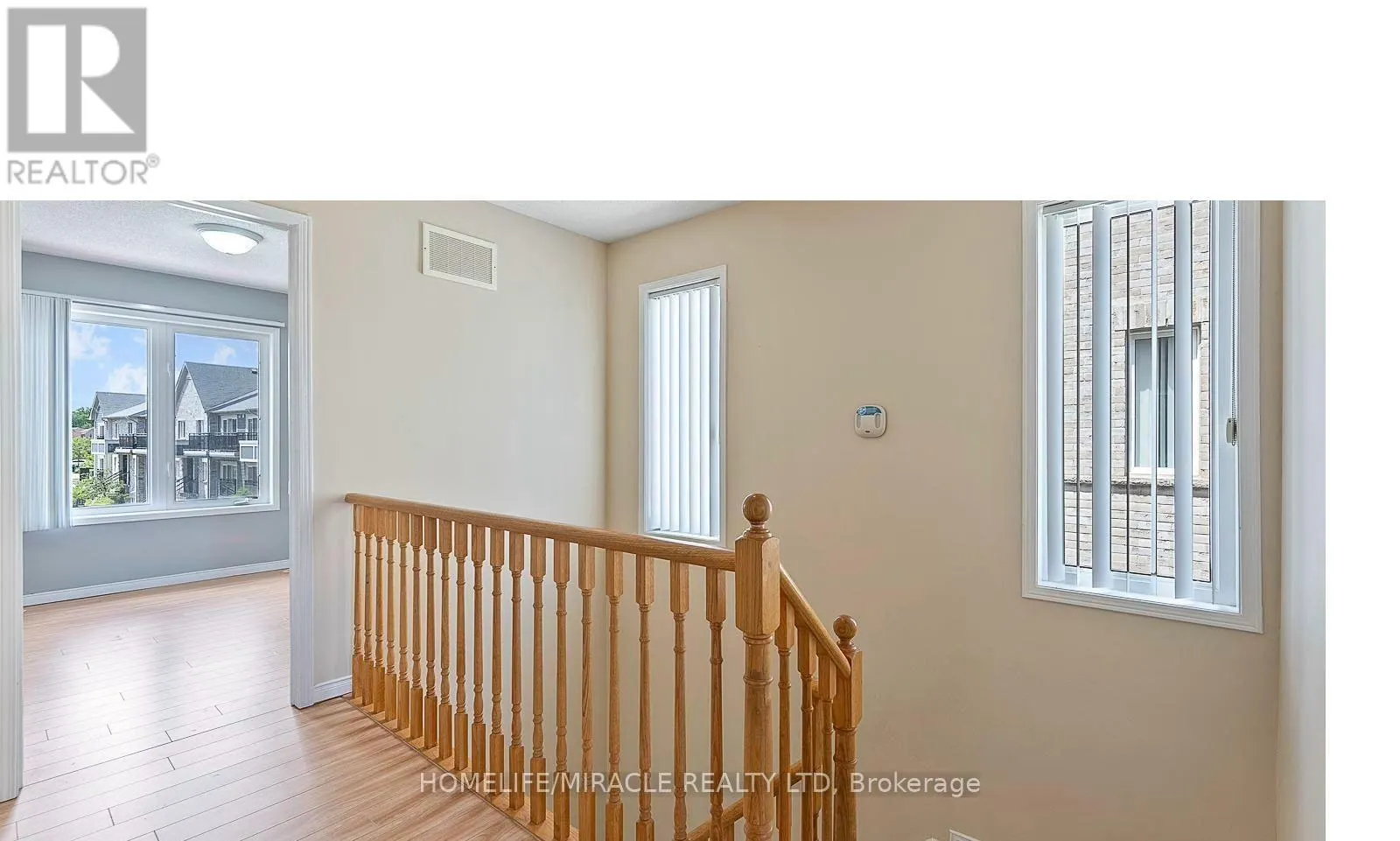 61 - 60 FAIRWOOD CIRCLE
