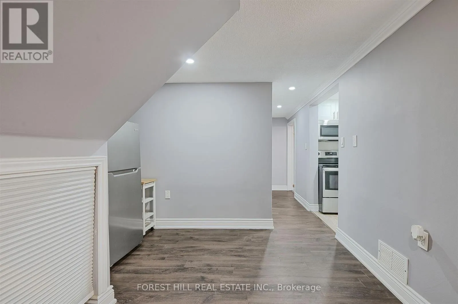 17 RUSHMORE CRESCENT