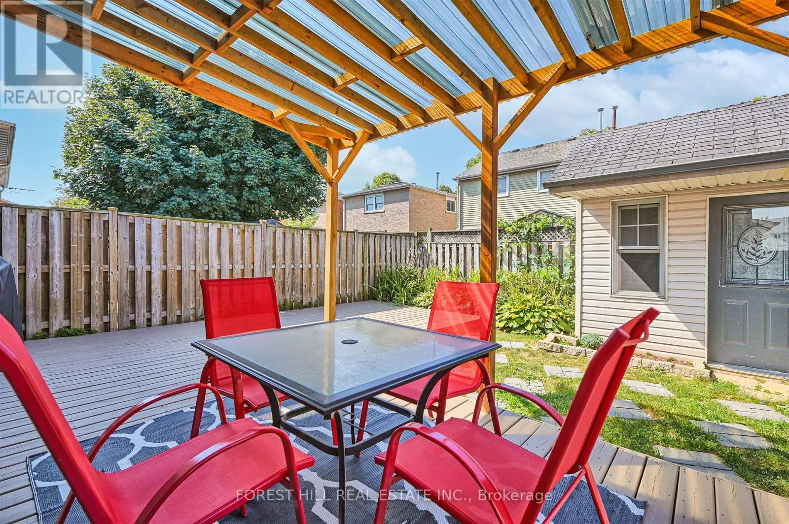 17 RUSHMORE CRESCENT