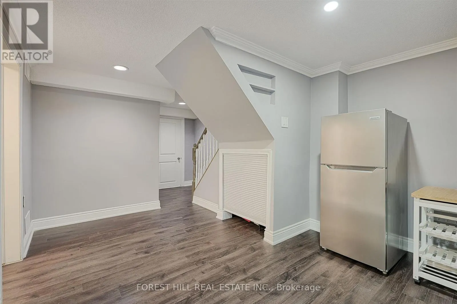 17 RUSHMORE CRESCENT