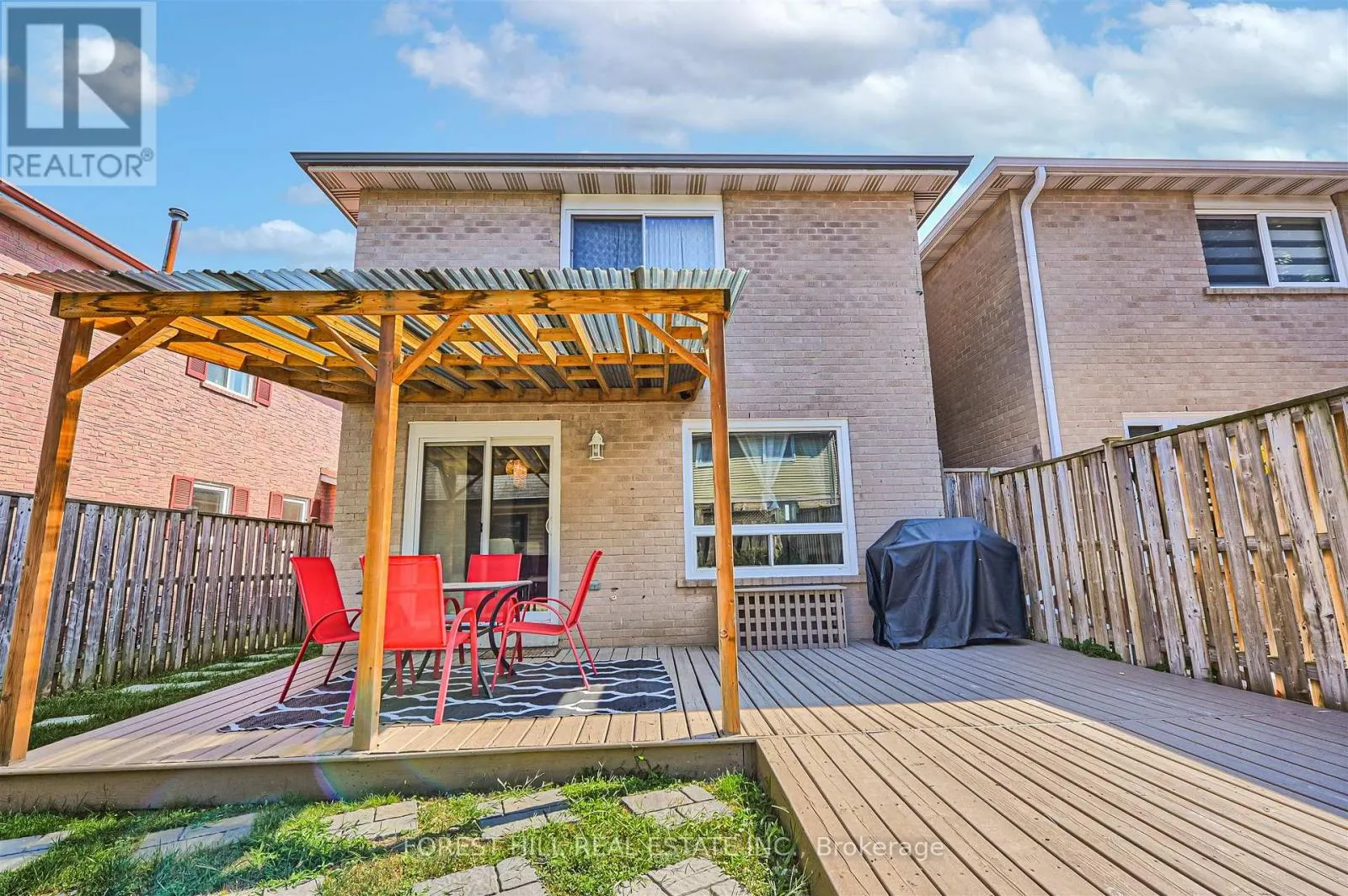 17 RUSHMORE CRESCENT