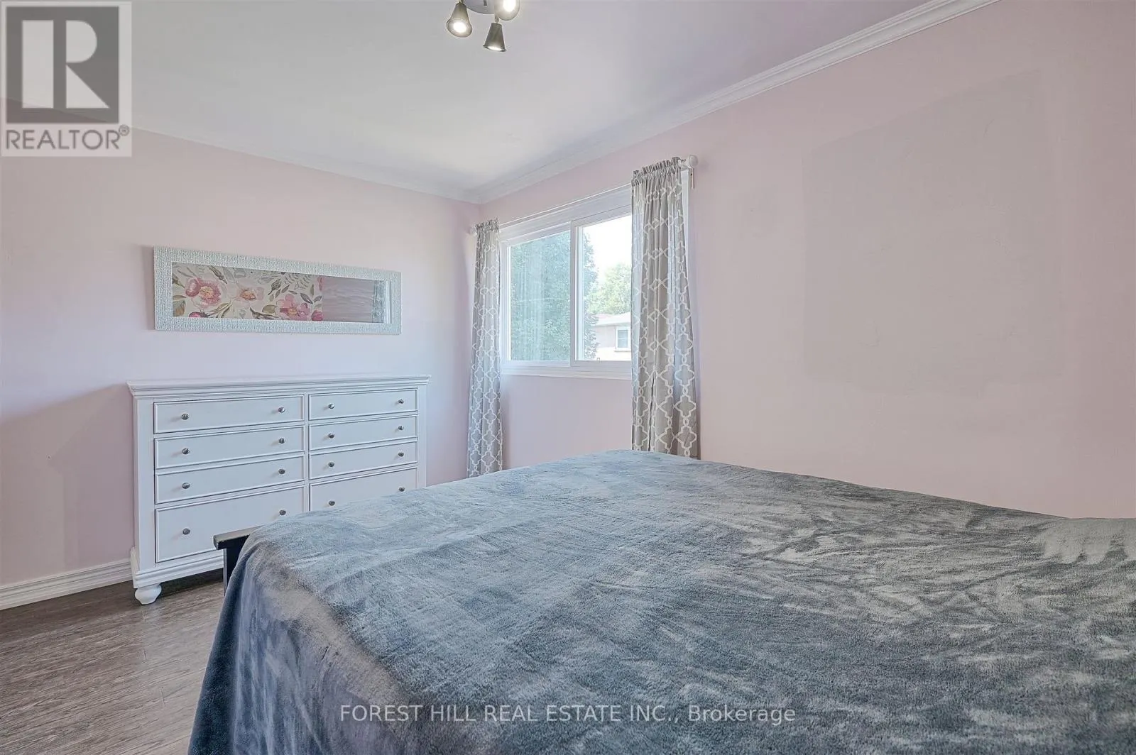 17 RUSHMORE CRESCENT
