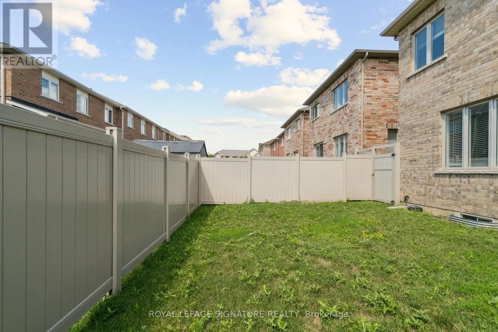 1466 CHRETIEN STREET