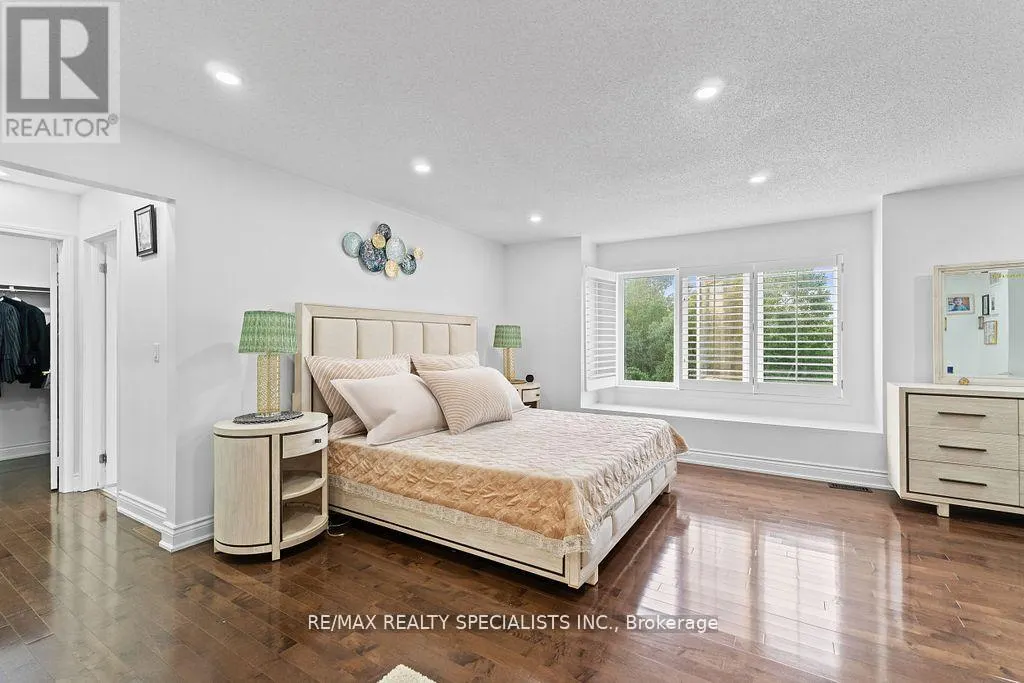 104 TREELINE BOULEVARD