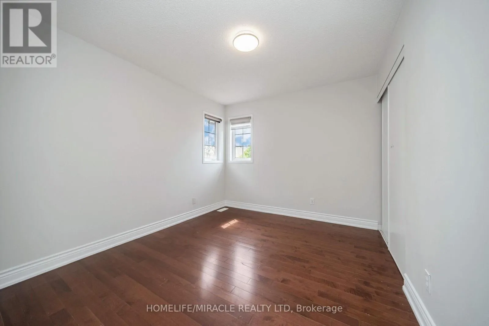 21 SANDWAY DRIVE