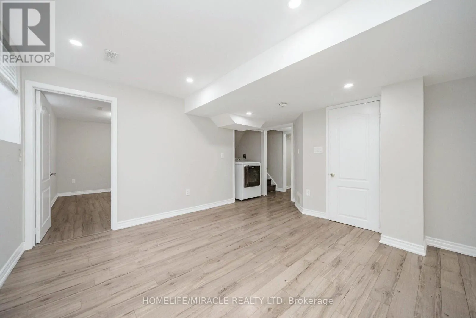21 SANDWAY DRIVE