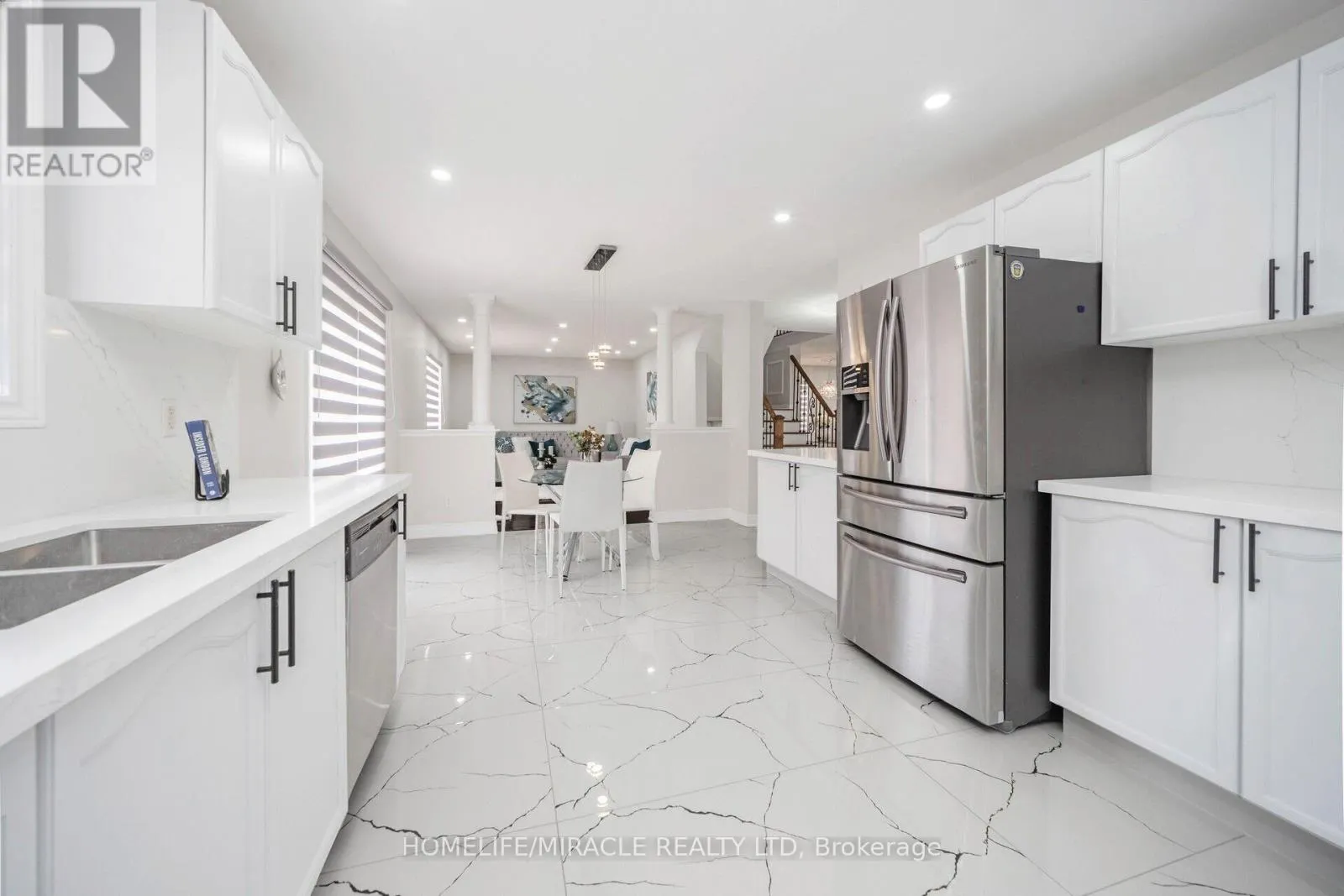 21 SANDWAY DRIVE