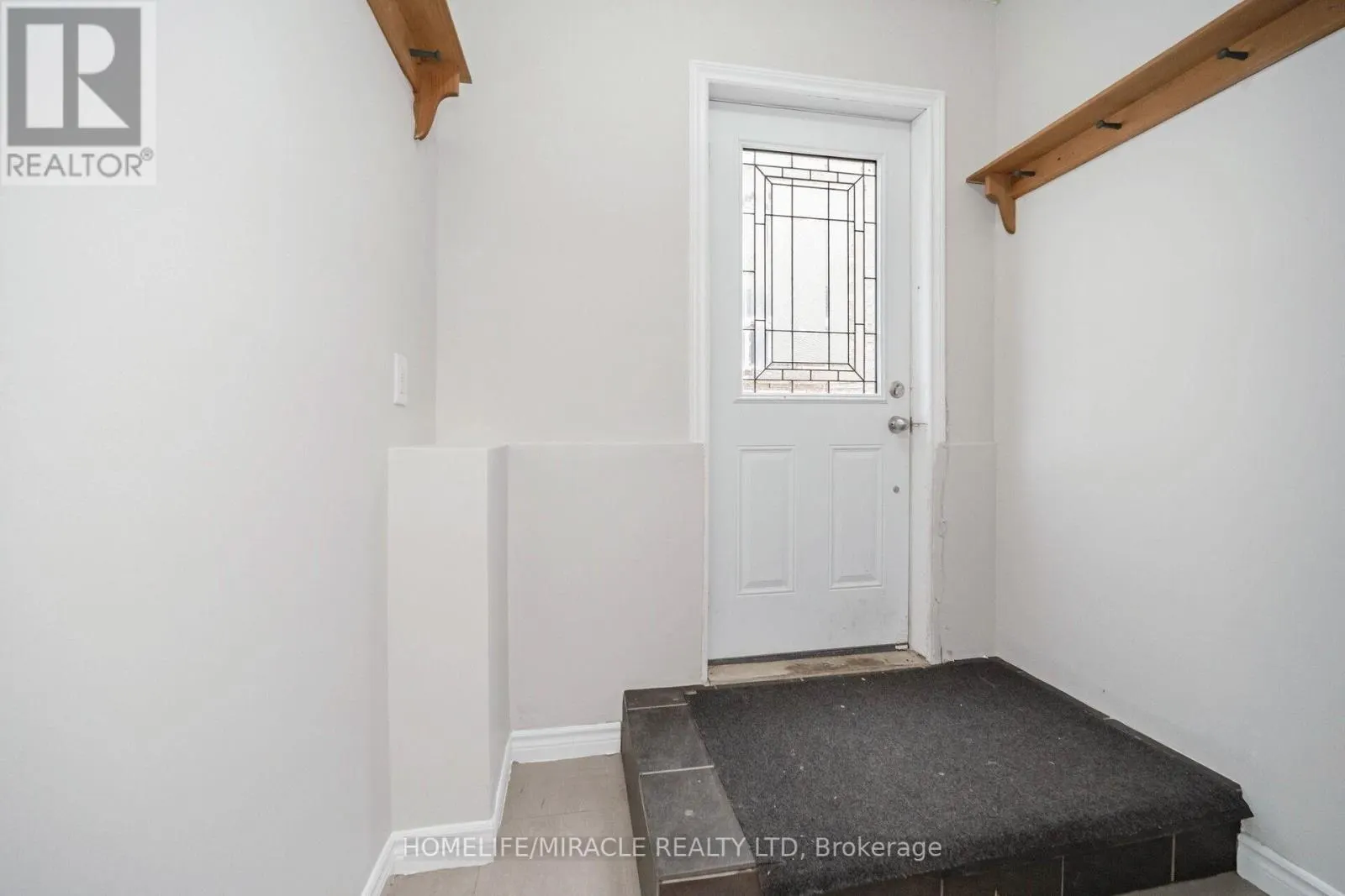 21 SANDWAY DRIVE