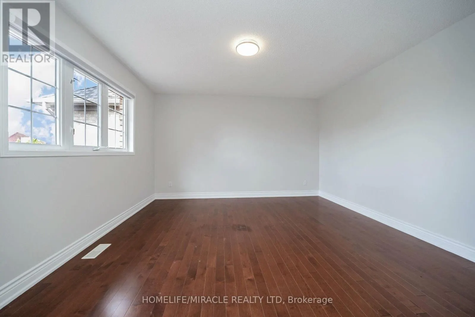 21 SANDWAY DRIVE