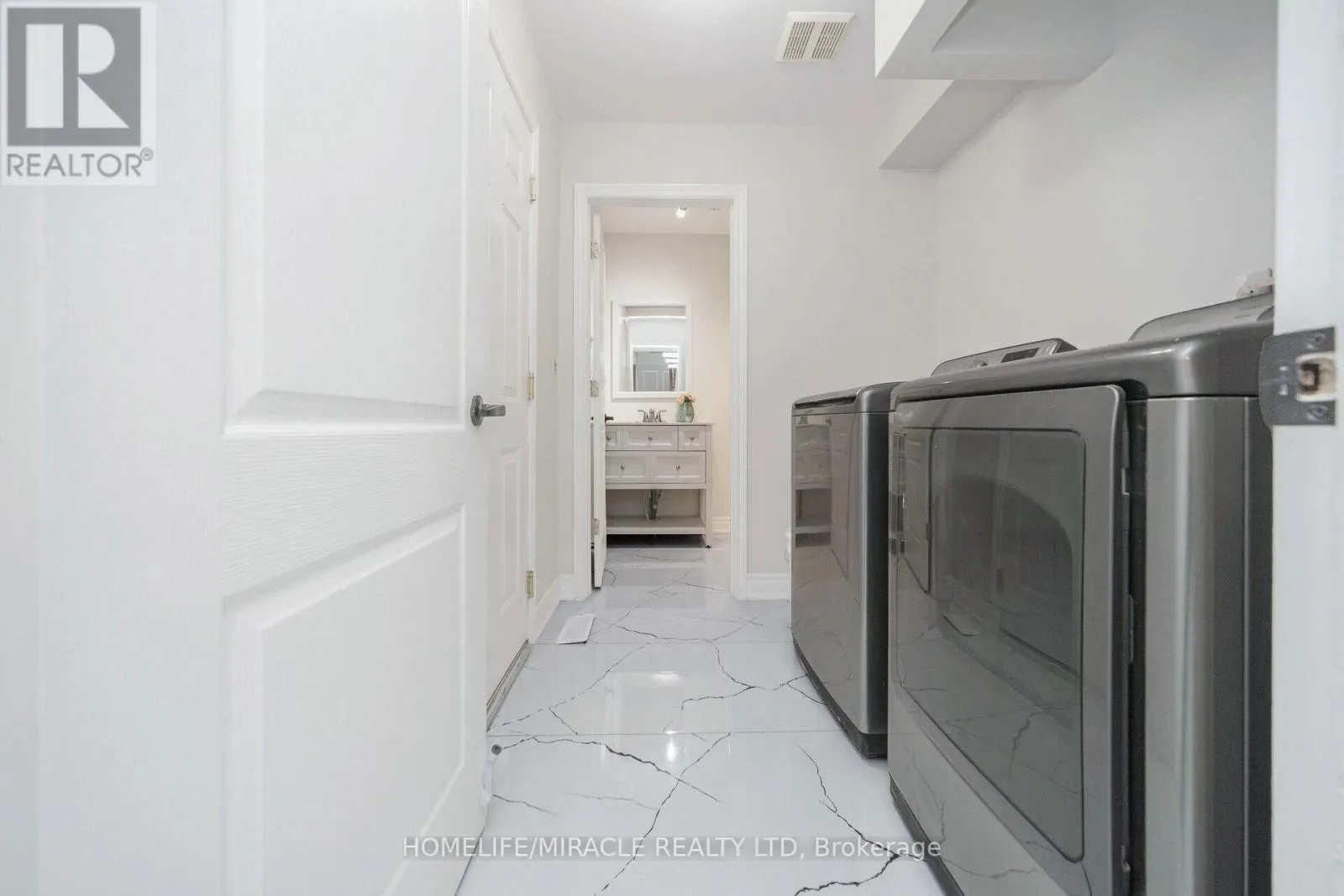 21 SANDWAY DRIVE