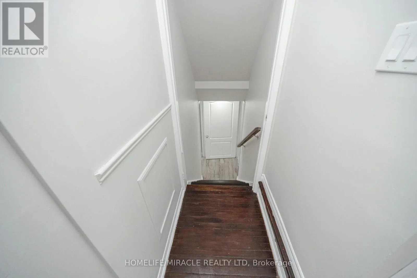 21 SANDWAY DRIVE