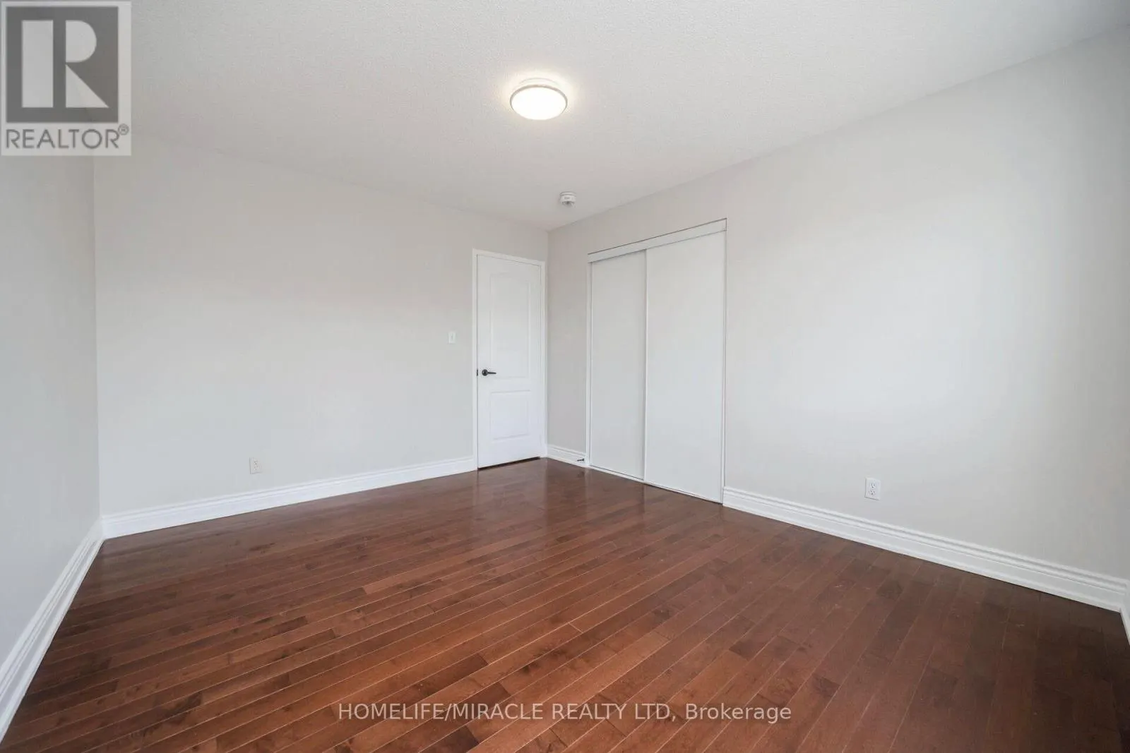 21 SANDWAY DRIVE