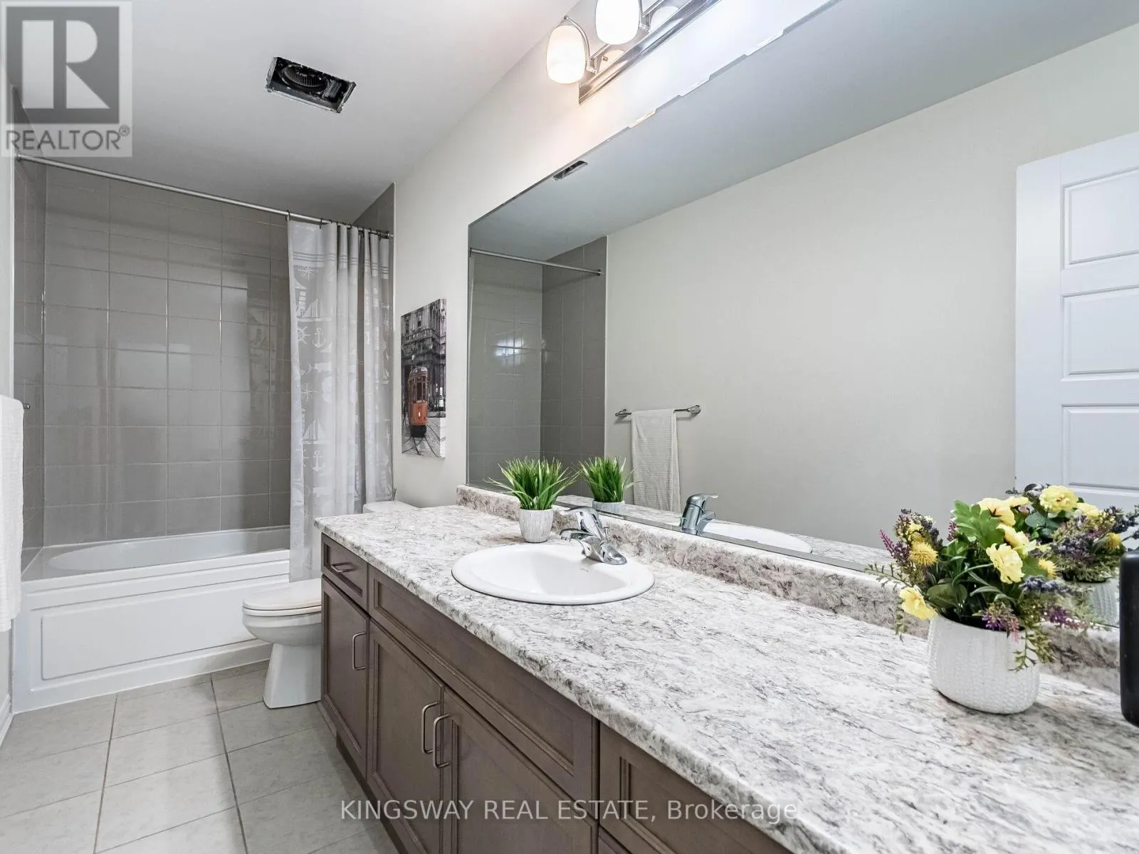 1448 SYCAMORE GARDEN