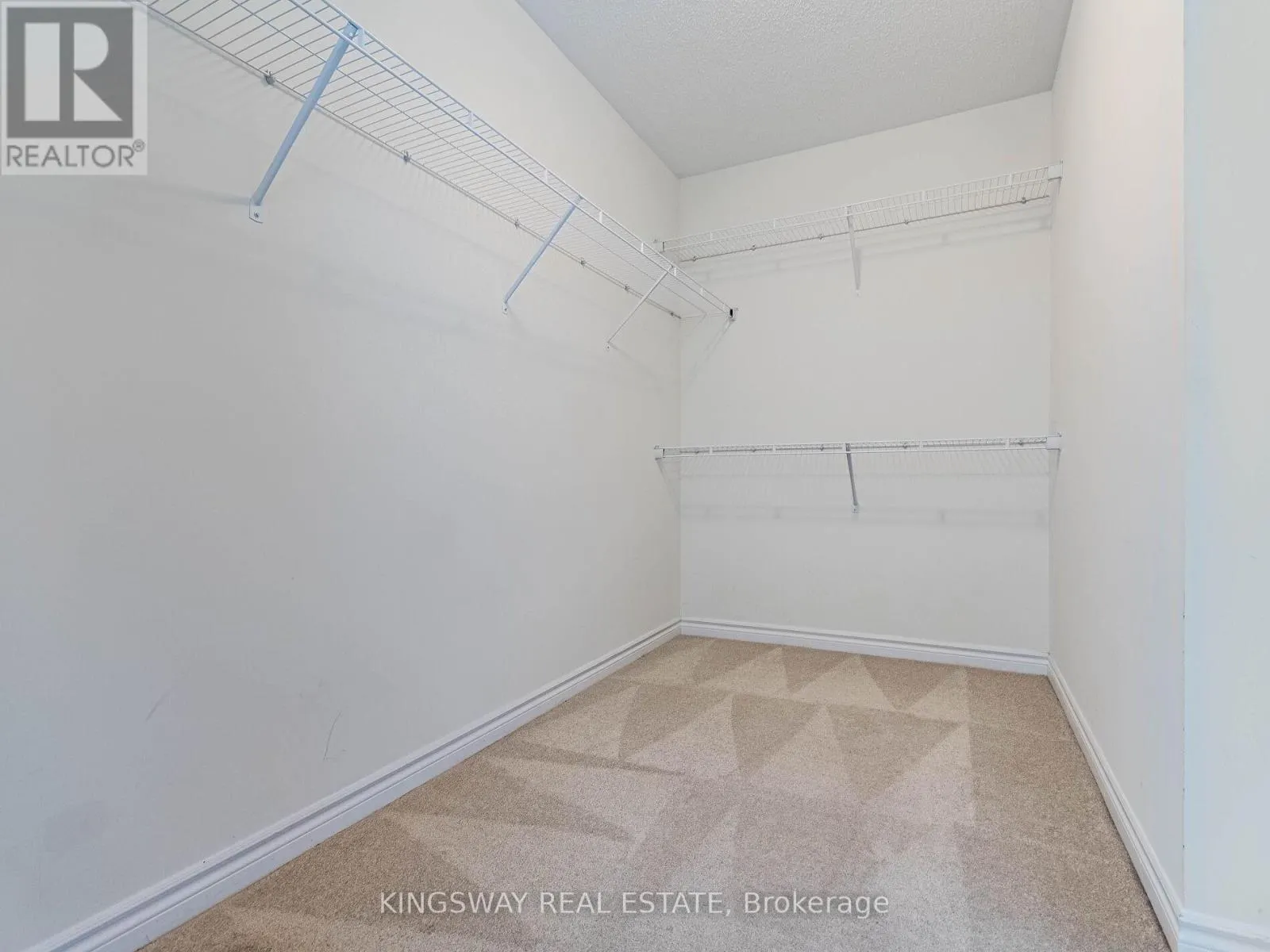 1448 SYCAMORE GARDEN